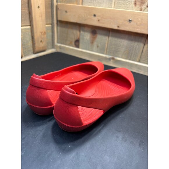 Womens Crocs Red Slingback Flats Size 8 Iconic Comfort Lightweight Casual Shoes - Picture 5 of 7